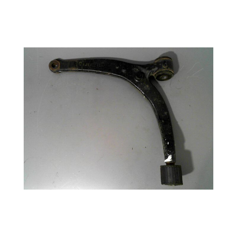 TRIANGLE INFERIEUR AVANT GAUCHE PEUGEOT 607