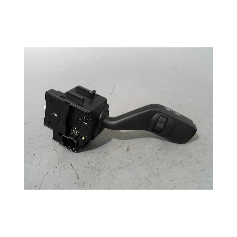 COMMANDE CLIGNOTANT FORD FOCUS 05-07