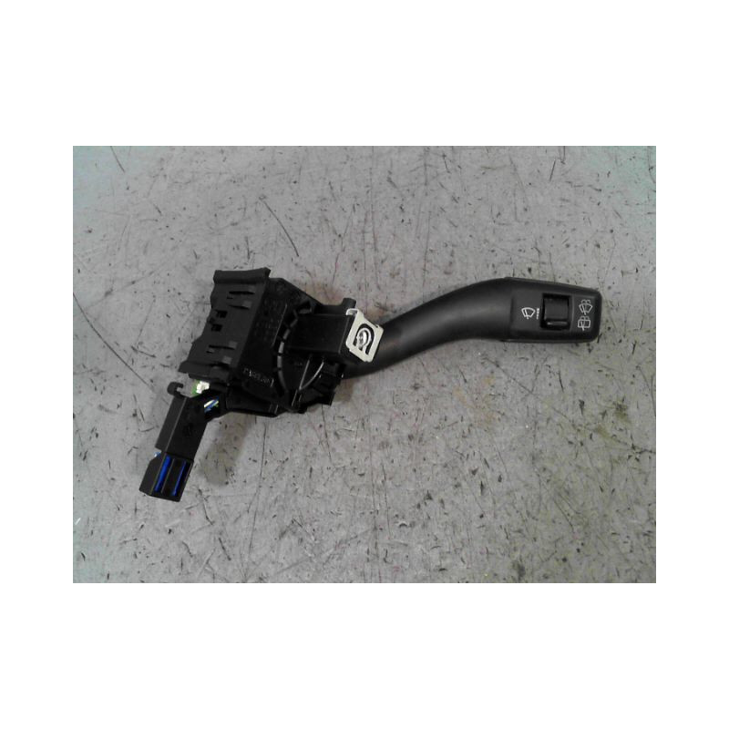 COMMANDE ESSUIE GLACE AUDI A3 2003-