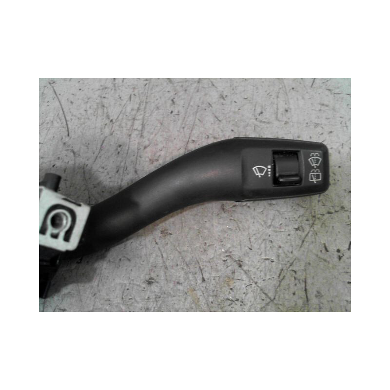 COMMANDE ESSUIE GLACE AUDI A3 2003-