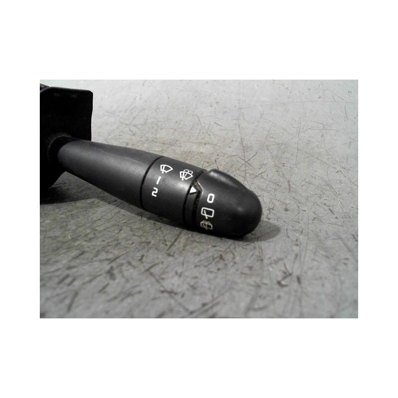 COMMANDE ESSUIE GLACE RENAULT CLIO II PH.2 01-06