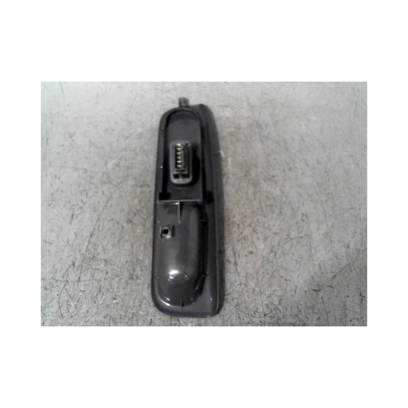 COMMANDE LEVE-GLACE PORTE AVD RENAULT TWINGO