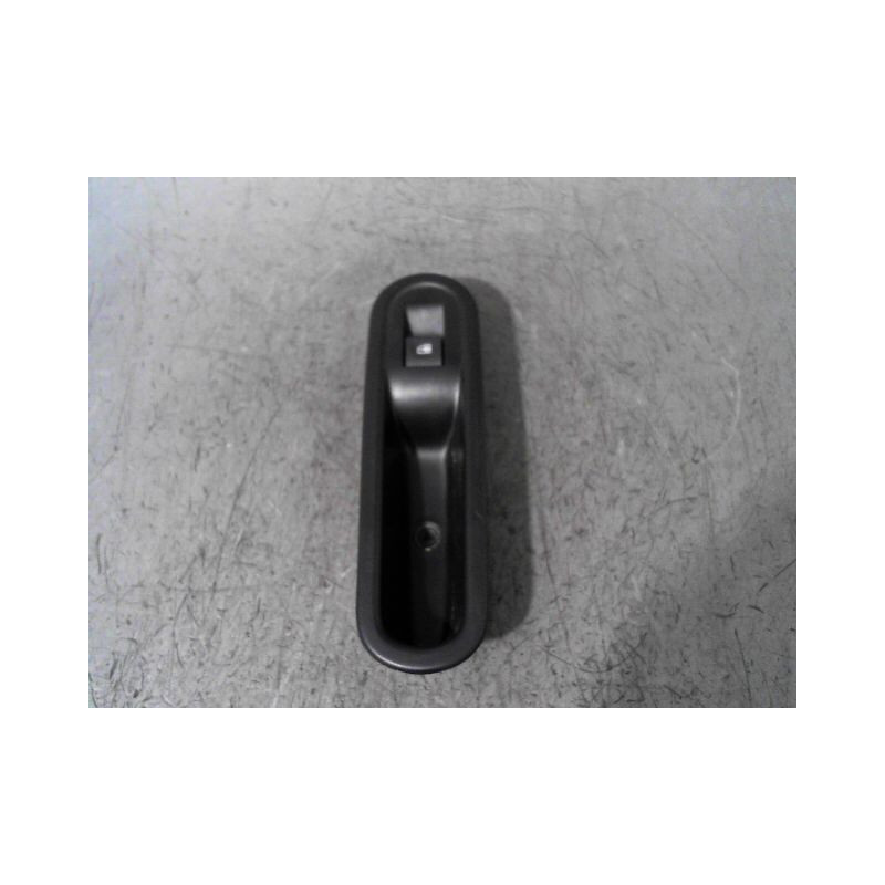 COMMANDE LEVE-GLACE PORTE AVD RENAULT TWINGO