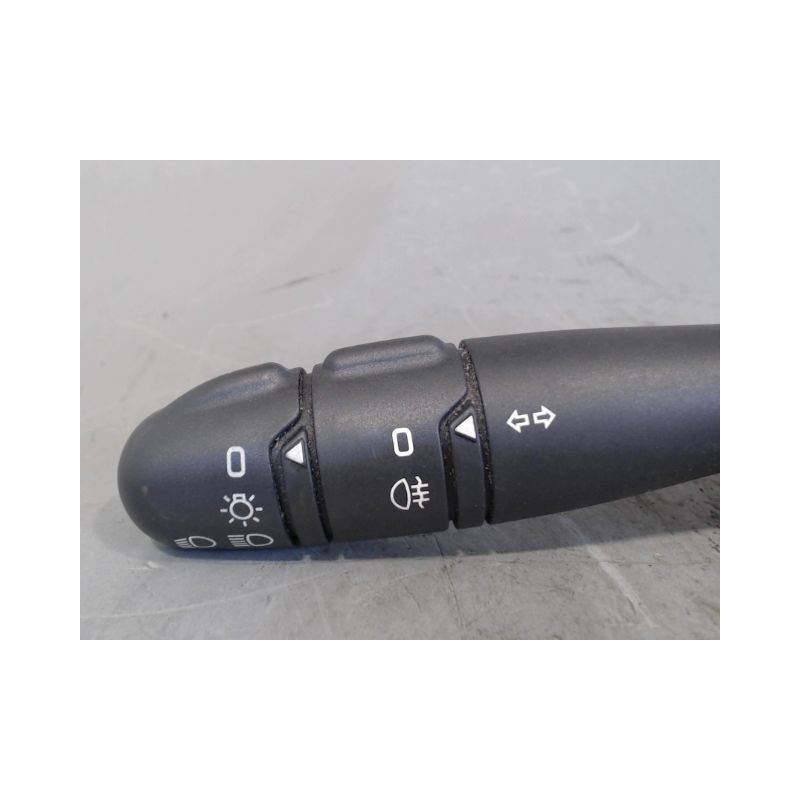 COMMANDE CLIGNOTANT RENAULT CLIO II PH.2 01-06