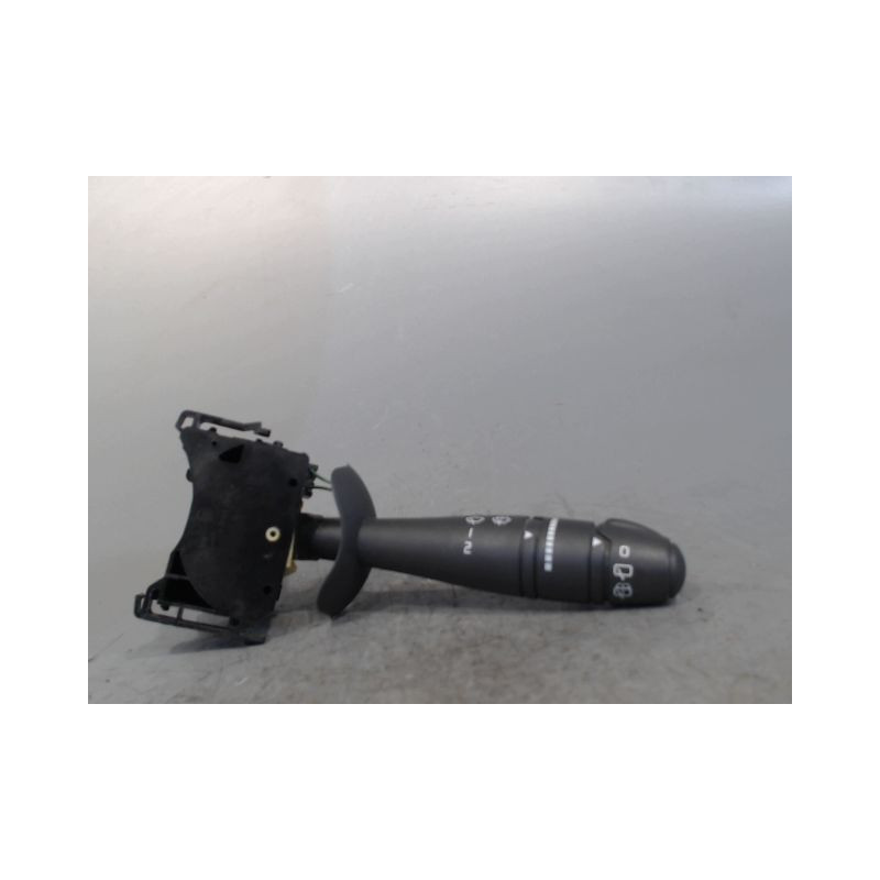 COMMANDE ESSUIE GLACE RENAULT TWINGO 2 2010-