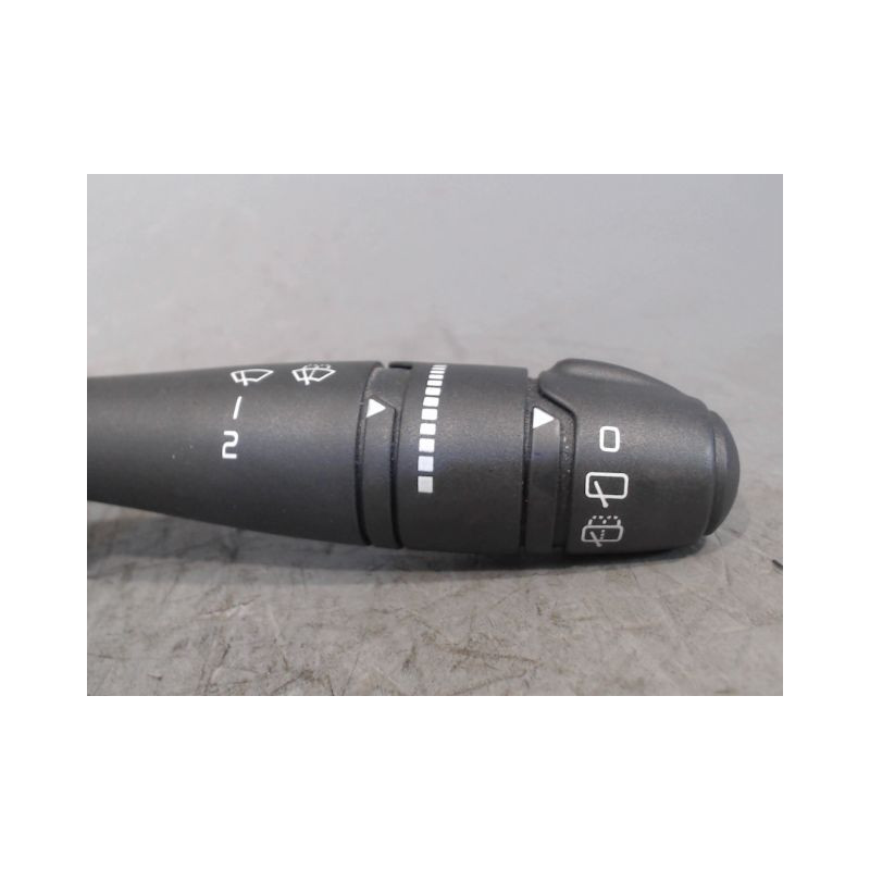 COMMANDE ESSUIE GLACE RENAULT TWINGO 2 2010-