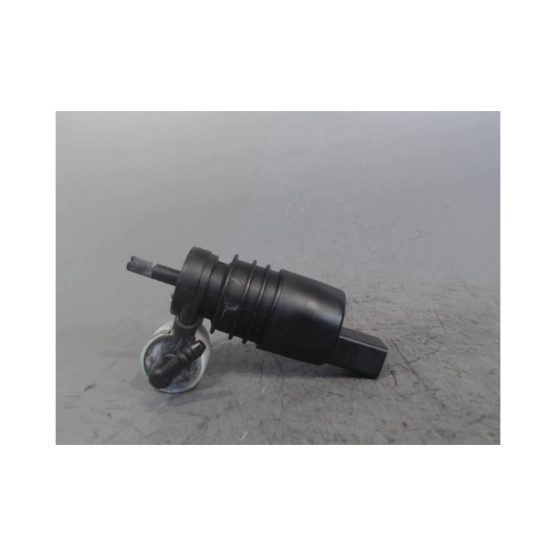 POMPE LAVE-GLACE AVANT VOLKSWAGEN POLO 99-2001