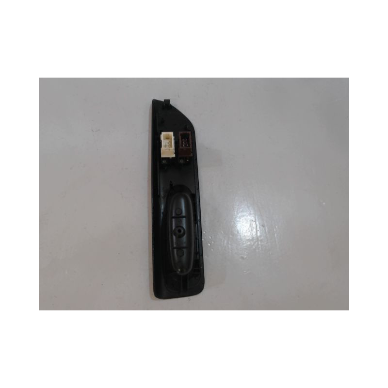 COMMANDE LEVE-GLACE PORTE AVG RENAULT LAGUNA 98-2000