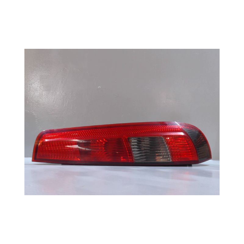 FEU ARRIERE DROIT FORD FIESTA 02 -05