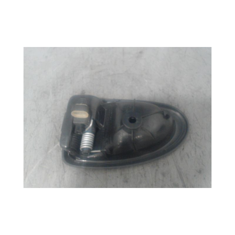 POIGNEE INTERIEURE PORTE ARRIERE GAUCHE RENAULT CLIO II CAMPUS 06-