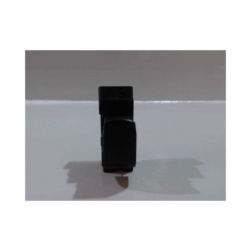 COMMANDE LEVE-GLACE PORTE AVD SUZUKI SWIFT
