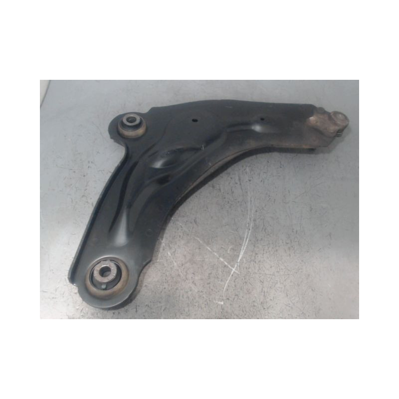 TRIANGLE INFERIEUR AVANT GAUCHE RENAULT TRAFIC COMBI L1H1 1000KG 2001-