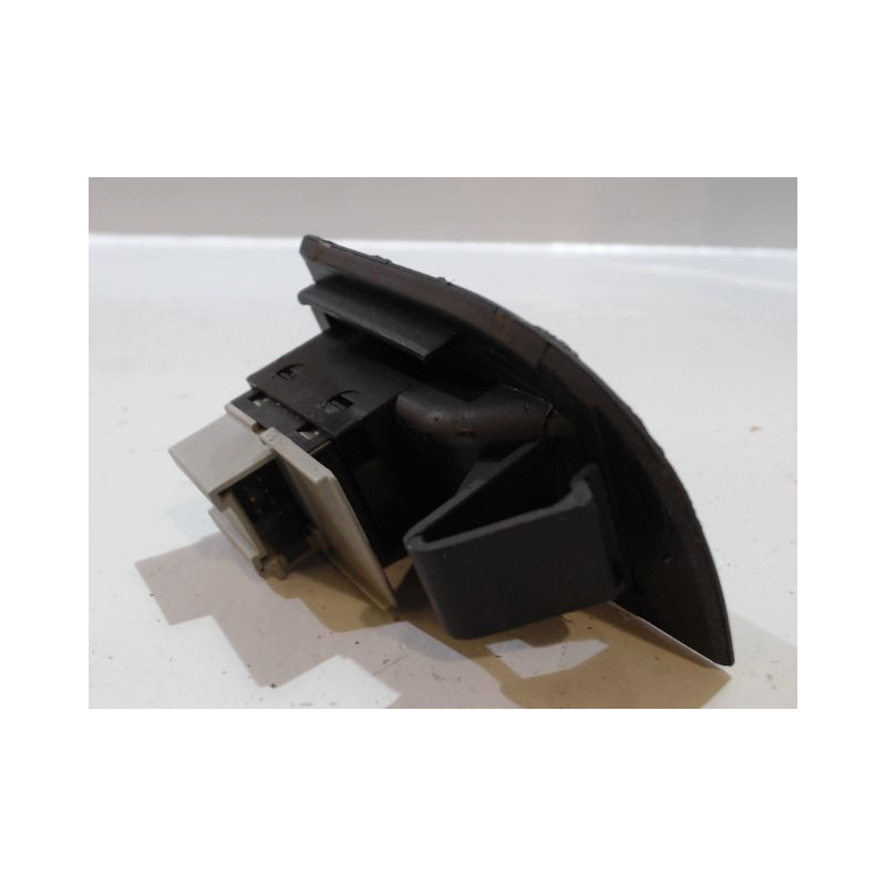 COMMANDE LEVE-GLACE PORTE ARG AUDI A6 2001-