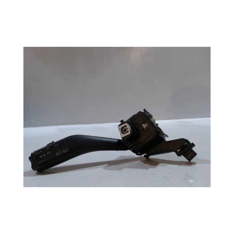 COMMANDE CLIGNOTANT SEAT LEON 2005-
