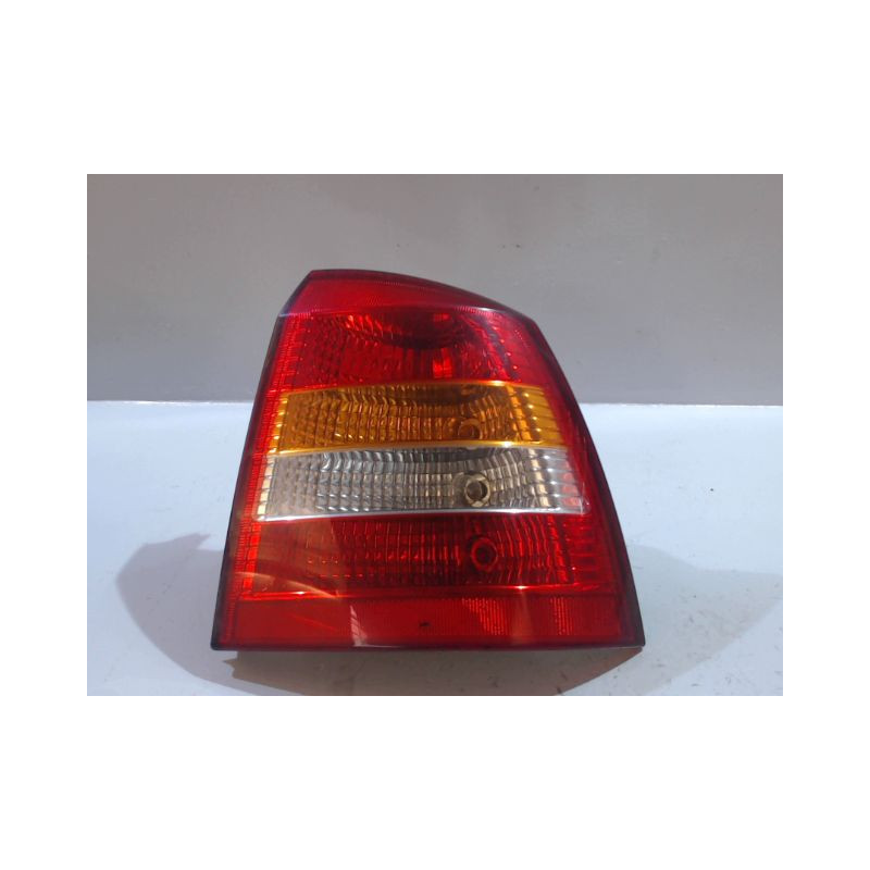 FEU ARRIERE DROIT OPEL ASTRA 98-2004