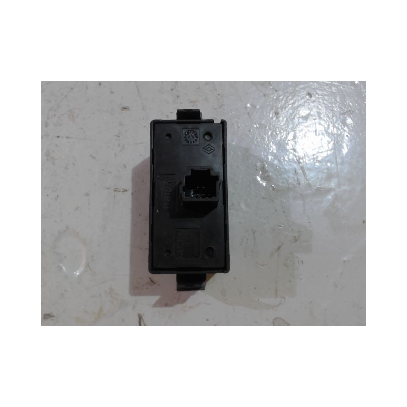 BOUTON DE WARNING DACIA LOGAN MCV 2007-