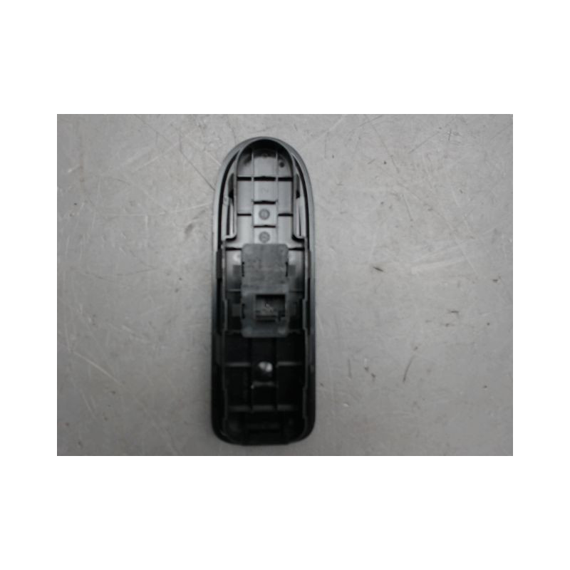 COMMANDE LEVE-GLACE PORTE AVD PEUGEOT 308
