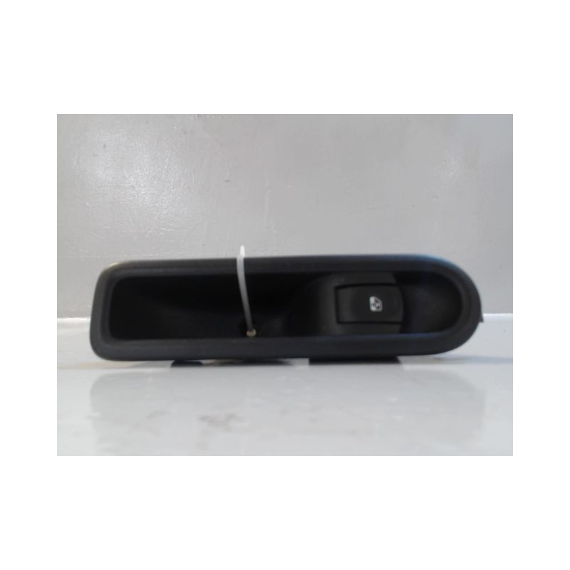 COMMANDE LEVE-GLACE PORTE ARG RENAULT CLIO III 2010-