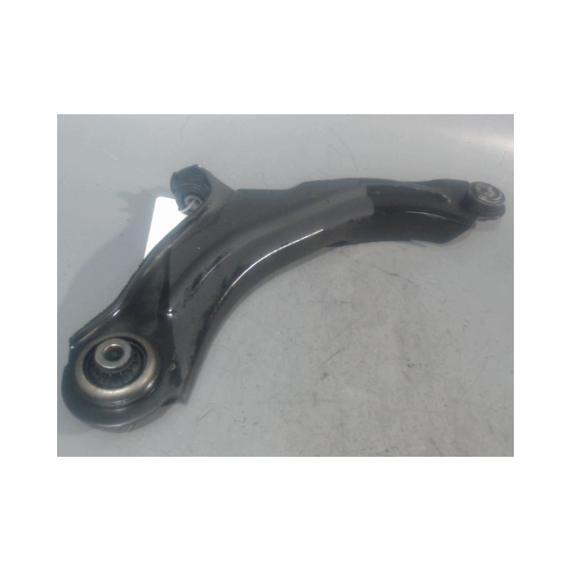 TRIANGLE INFERIEUR AVANT GAUCHE RENAULT CLIO IV