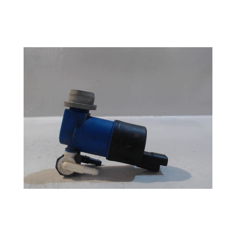 POMPE LAVE-GLACE AVANT RENAULT CLIO III 2010-