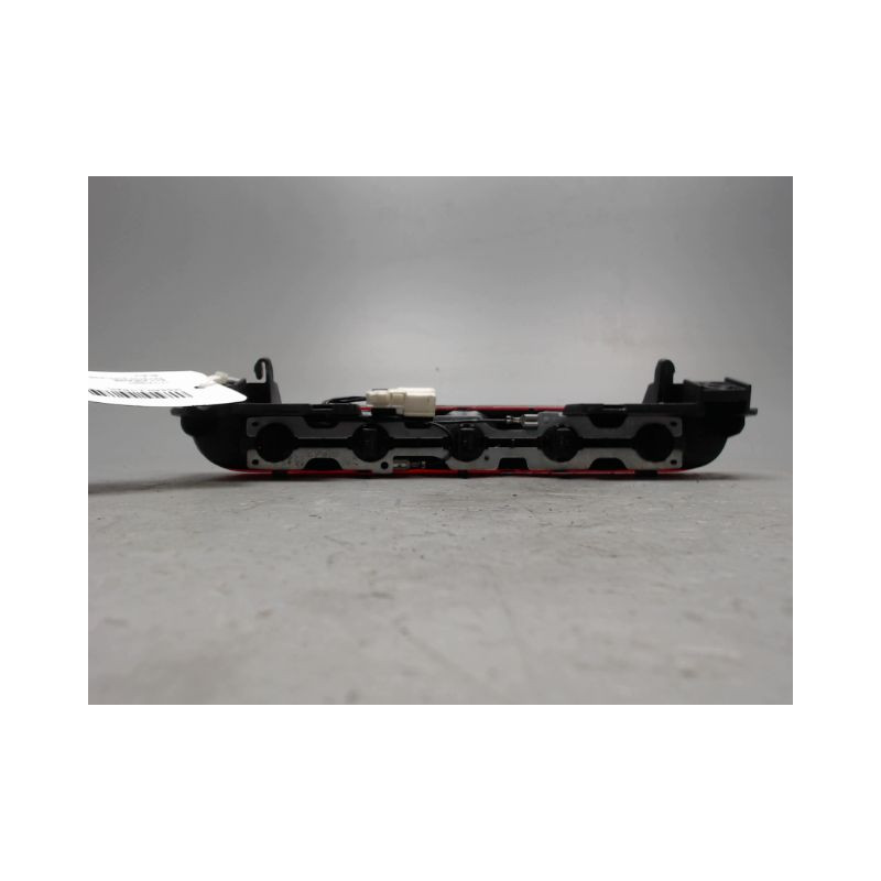 FEUX STOP SUPPLEMENTAIRE NISSAN X-TRAIL