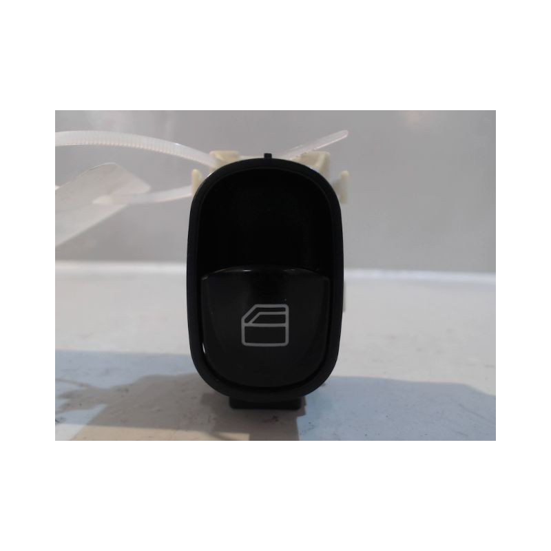 COMMANDE LEVE-GLACE PORTE ARG MERCEDES CLASSE C 2000-