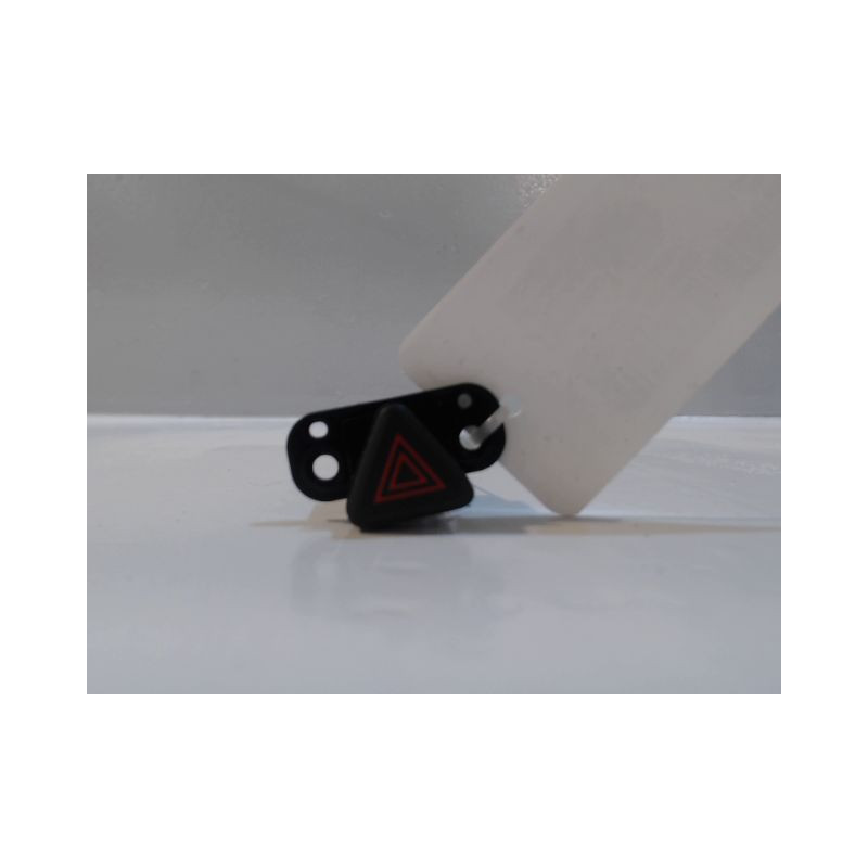 BOUTON DE WARNING CHEVROLET AVEO 2008-