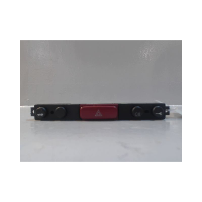 BOUTON DE WARNING ALFA ROMEO 147 2004-