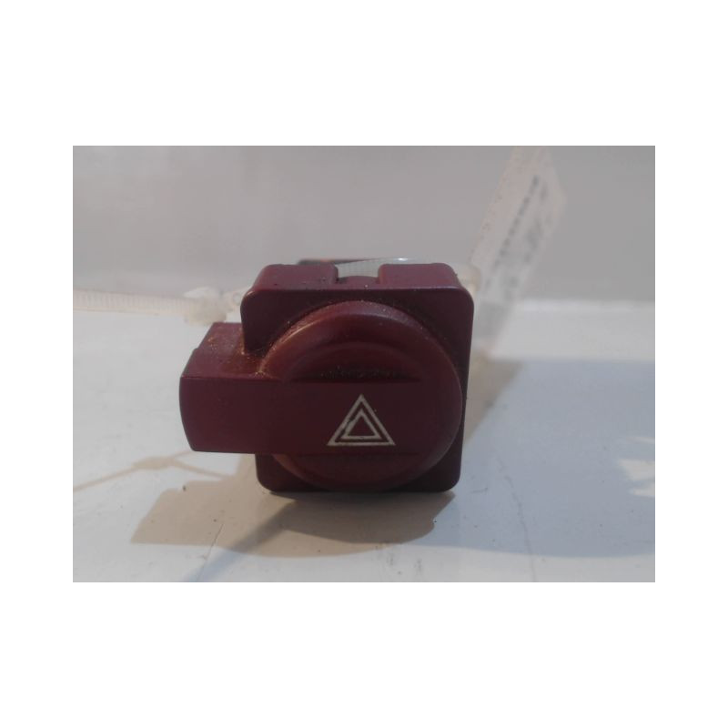 BOUTON DE WARNING CITROEN C4 04-08