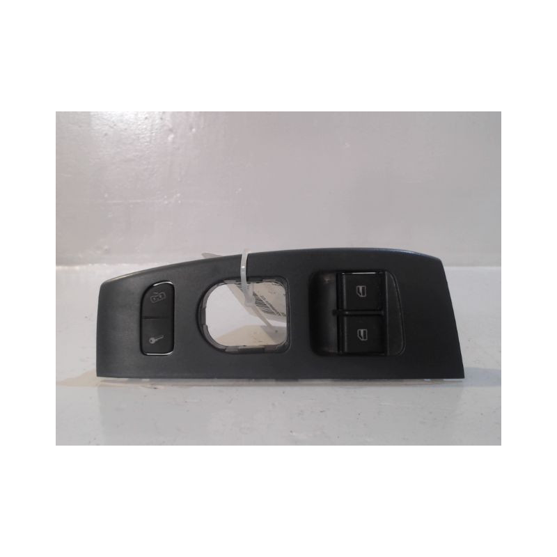 COMMANDE LEVE-GLACE PORTE AVG VOLKSWAGEN FOX