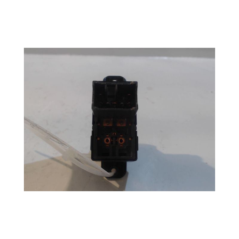 COMMANDE LEVE-GLACE PORTE AVD HYUNDAI I20