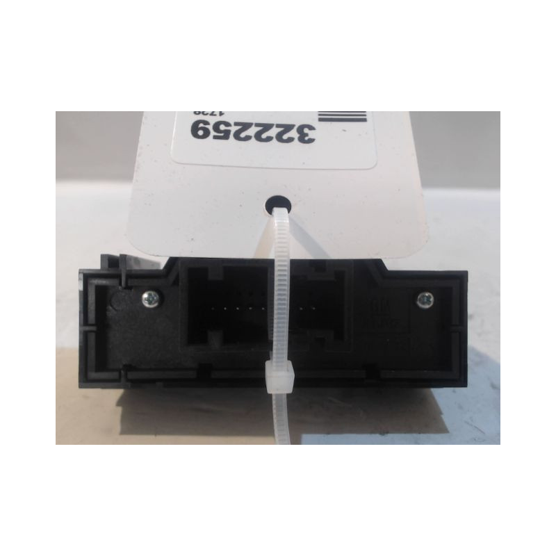 BOUTON DE WARNING OPEL CORSA