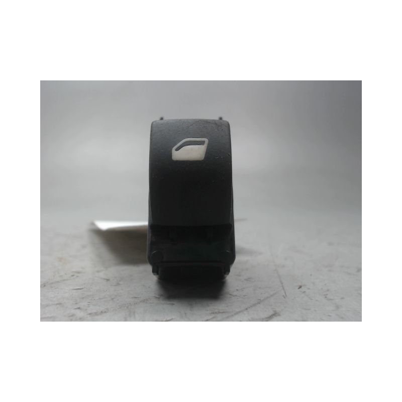 COMMANDE LEVE-GLACE PORTE AVD PEUGEOT 207