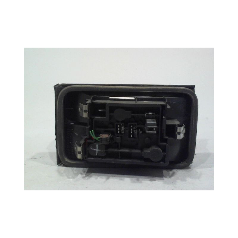 FEU ARRIERE INTERIEUR DROIT CITROEN XANTIA Phase 2 1997-2002