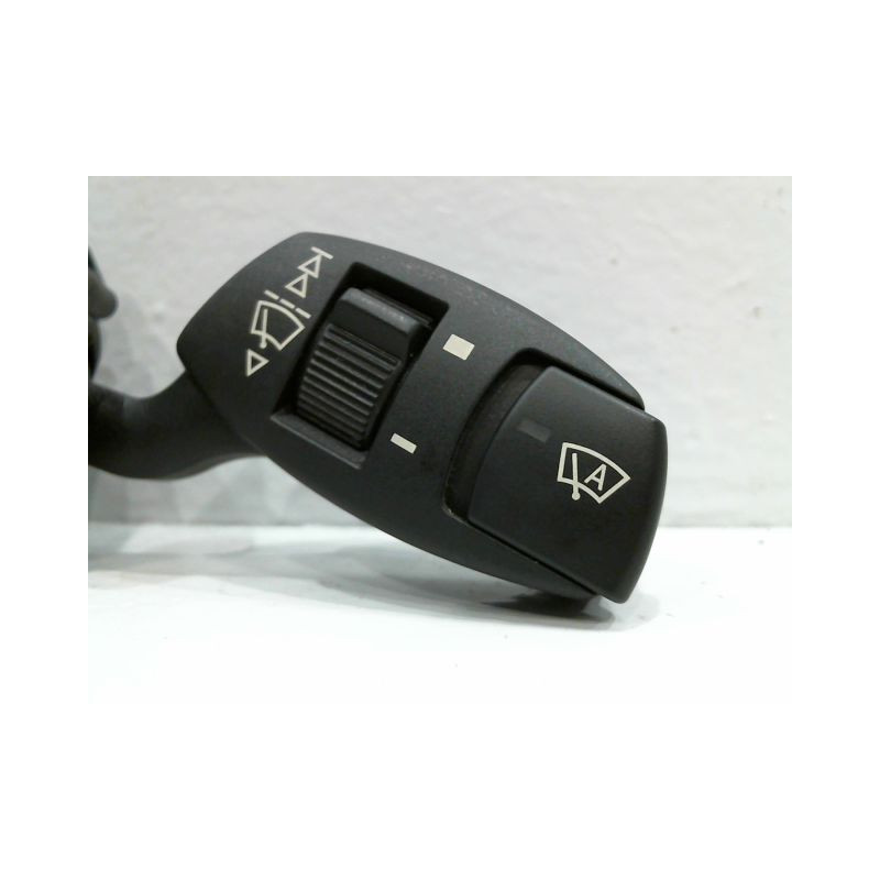 COMMANDE ESSUIE GLACE B.M.W. SERIE 5