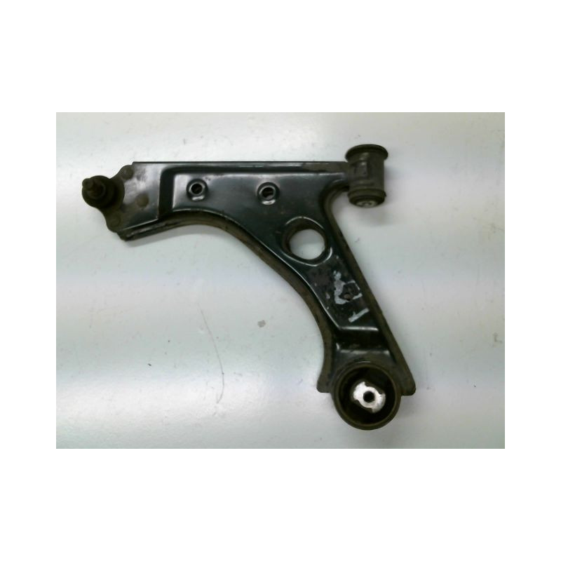 TRIANGLE INFERIEUR AVANT DROIT FIAT PUNTO 2003-