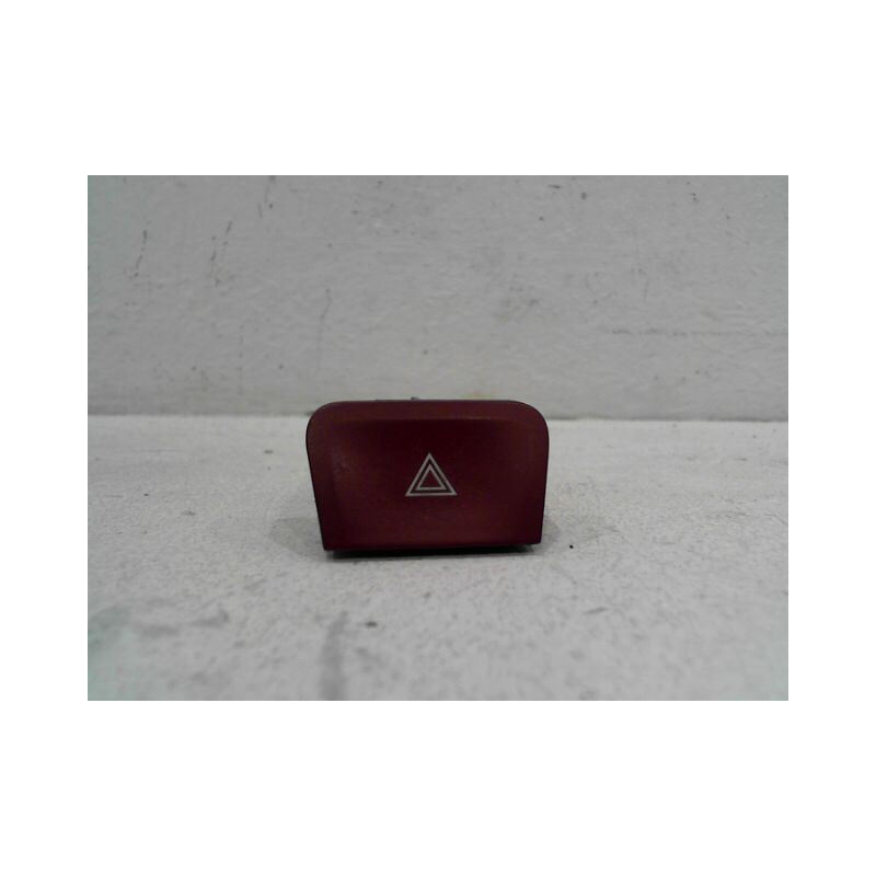BOUTON DE WARNING CITROEN C4