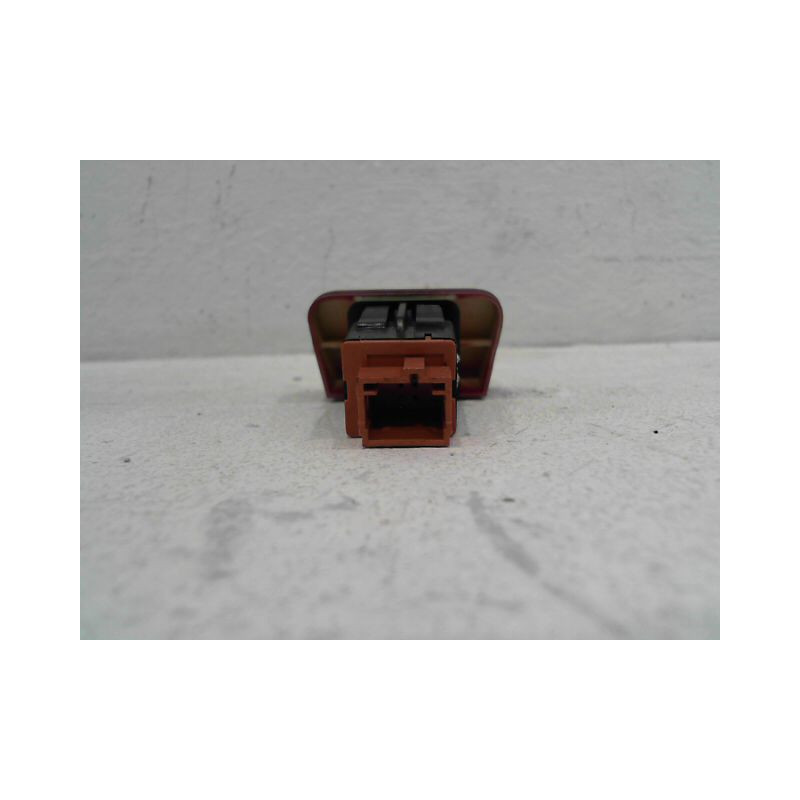 BOUTON DE WARNING CITROEN C4