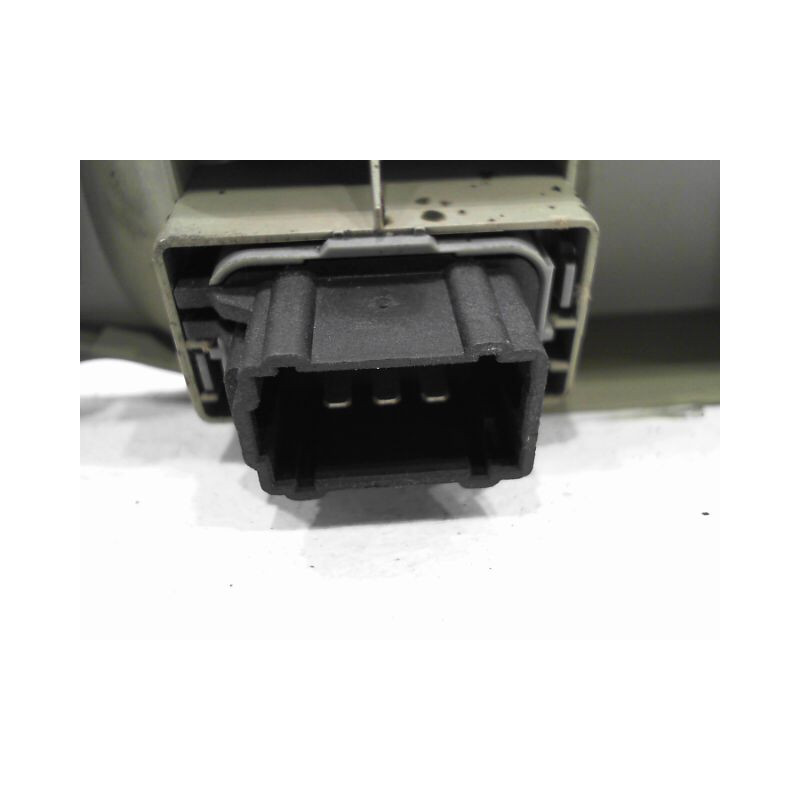 COMMANDE LEVE-GLACE PORTE AVD RENAULT MODUS