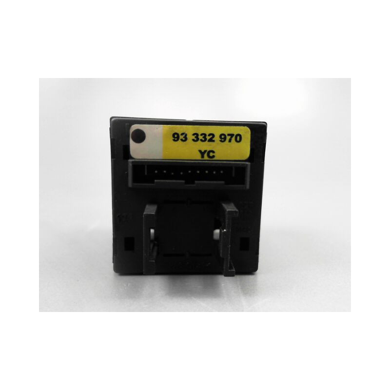 BOUTON DE WARNING OPEL MERIVA