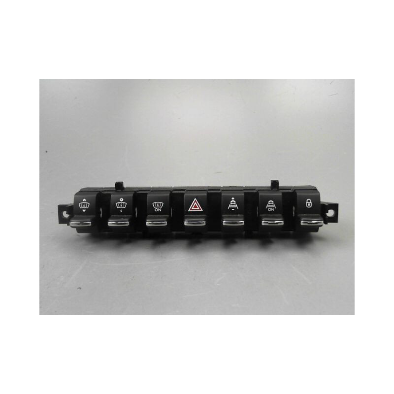 BOUTON DE WARNING PEUGEOT 3008