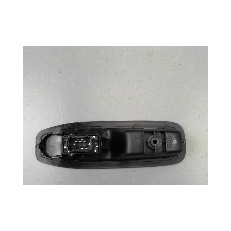 COMMANDE LEVE-GLACE PORTE AVD PEUGEOT 208