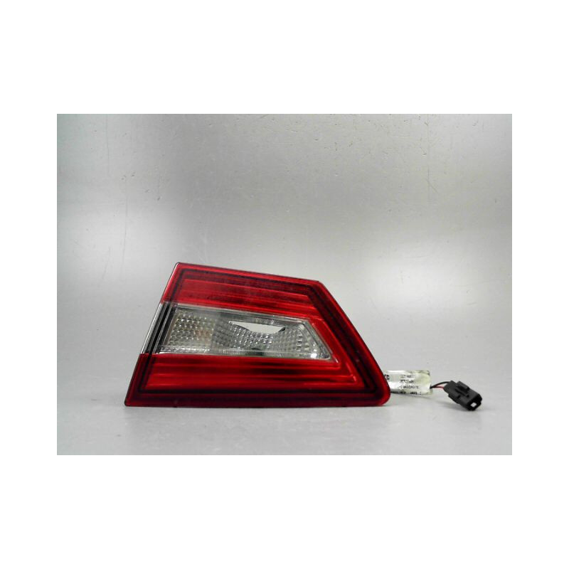 FEU ARRIERE INTERIEUR DROIT RENAULT CLIO