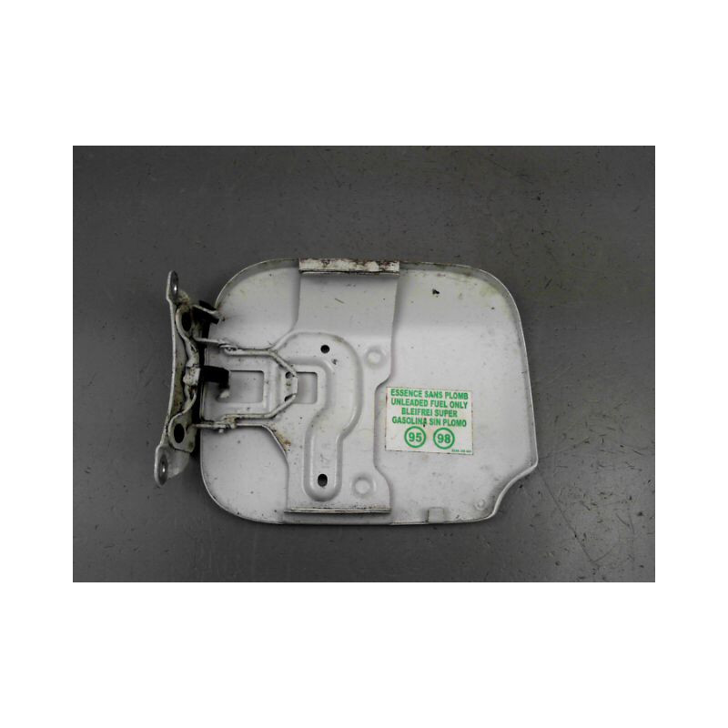 VOLET DE TRAPPE CARBURANT DACIA SANDERO