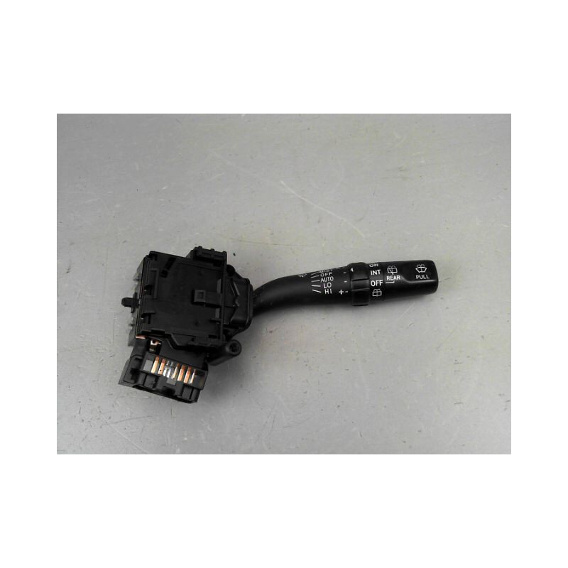 COMMANDE ESSUIE GLACE TOYOTA AVENSIS 2005-
