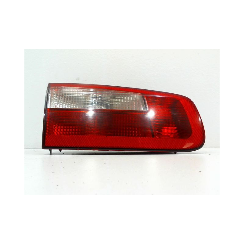 FEU ARRIERE INTERIEUR GAUCHE RENAULT LAGUNA