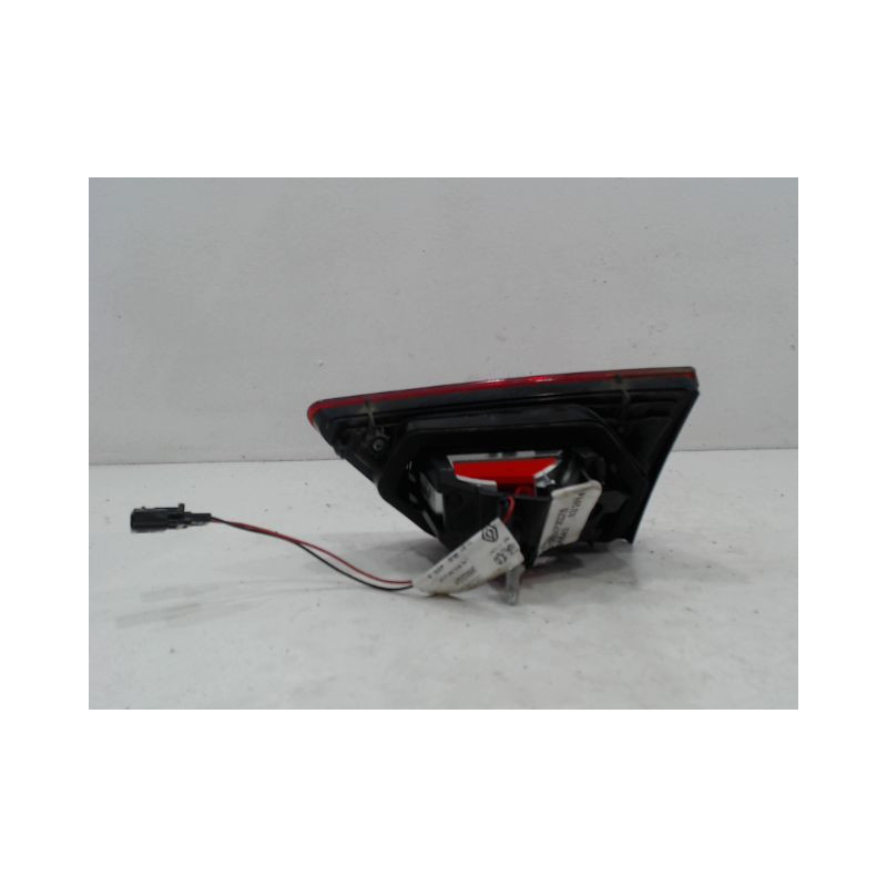 FEU ARRIERE INTERIEUR GAUCHE RENAULT CLIO