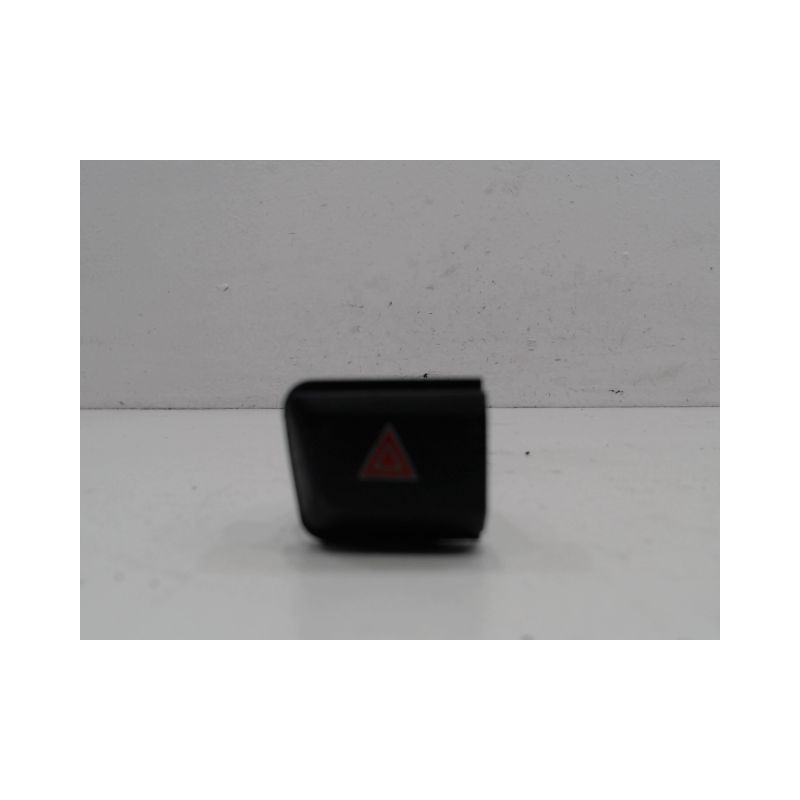 BOUTON DE WARNING PEUGEOT 208