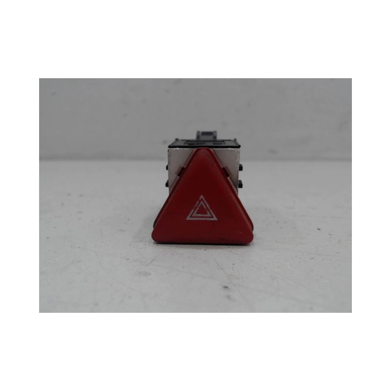 BOUTON DE WARNING VOLKSWAGEN GOLF