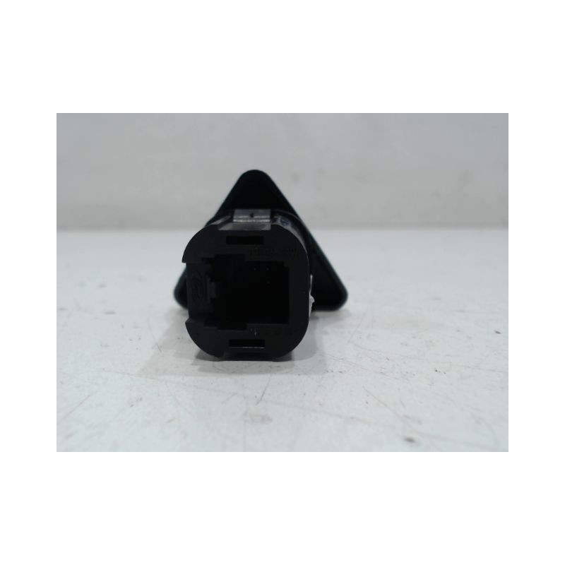 BOUTON DE WARNING FORD FIESTA